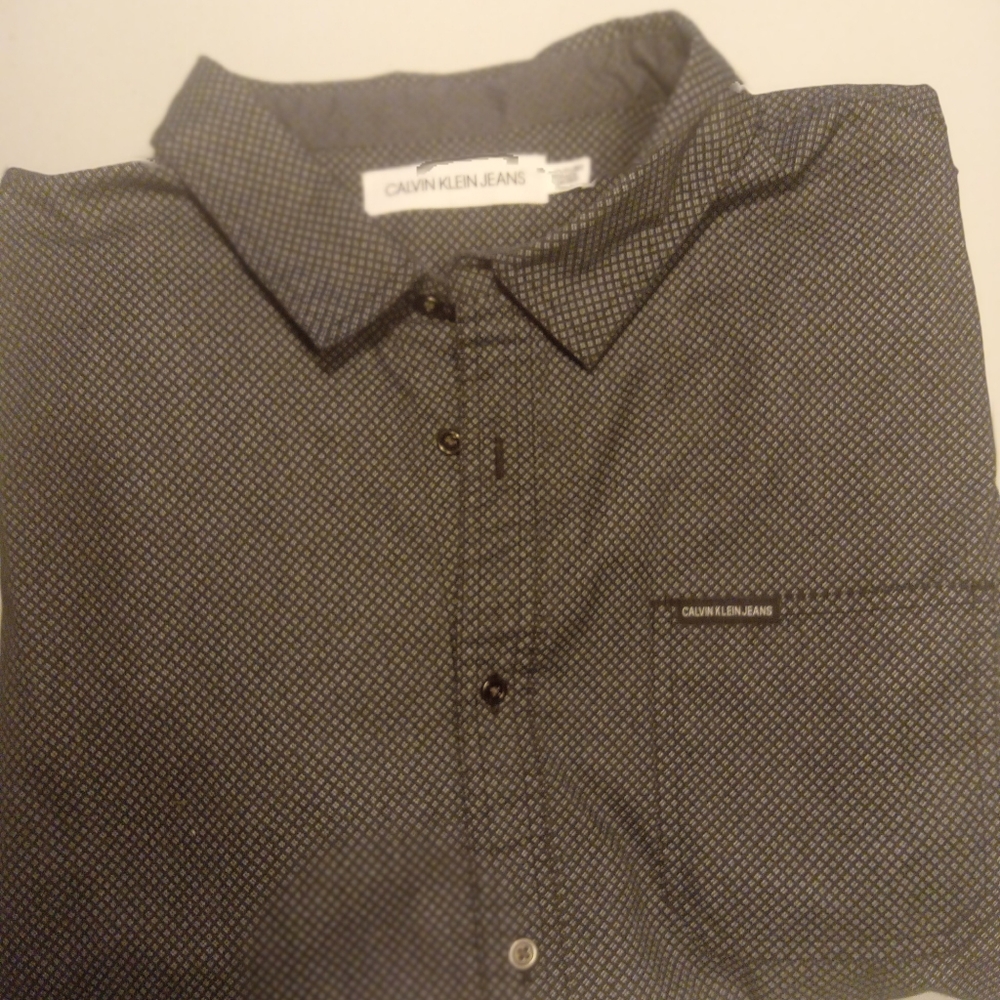 Calvin Klein  short sleeve button down